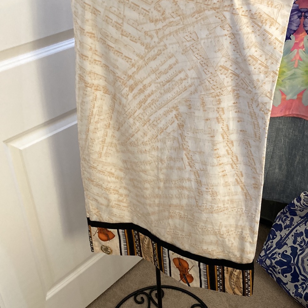 Hand Made Standard Musical Design Pillowcase - Picture 4 of 4